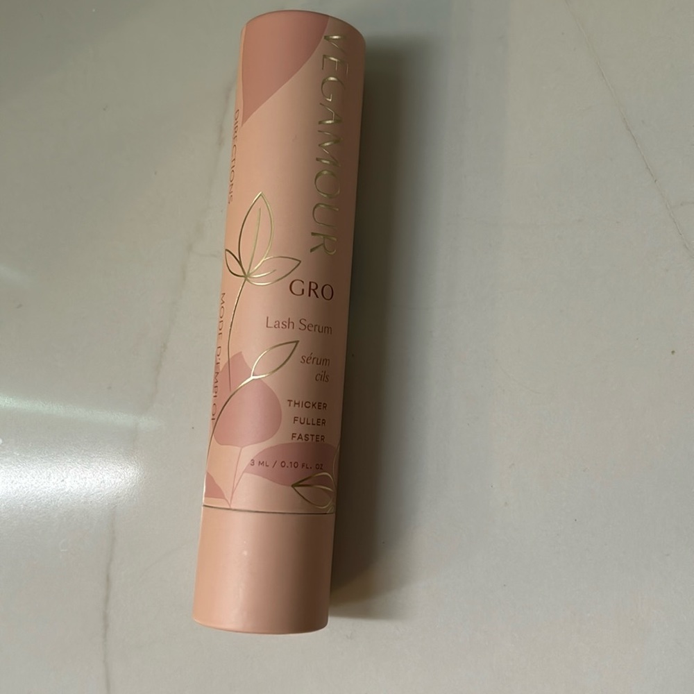 Vegamour lash serum